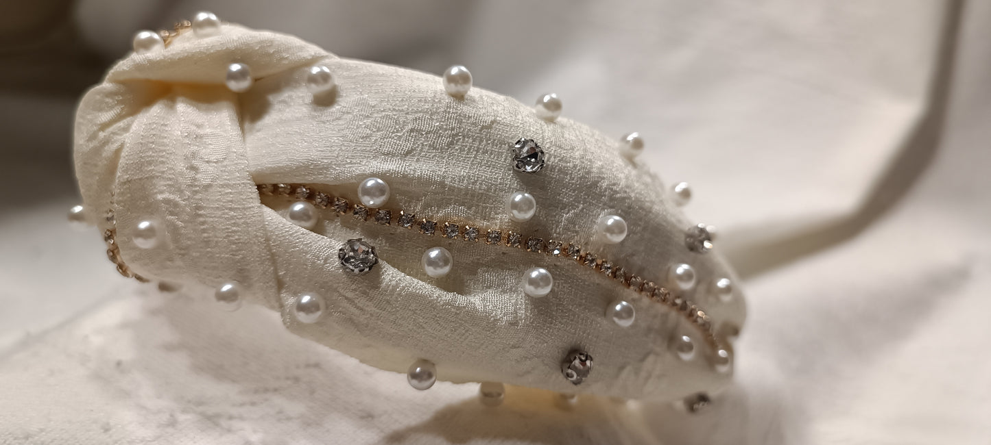 Diadema White